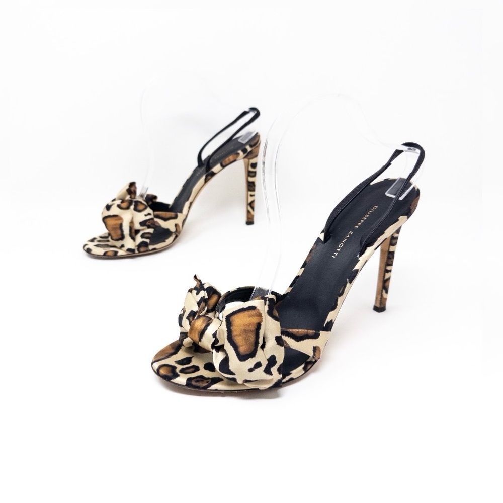 Giuseppe Zanotti Satin Leopard Bow Slingback Heels EU 42 Natural Cream Sandals